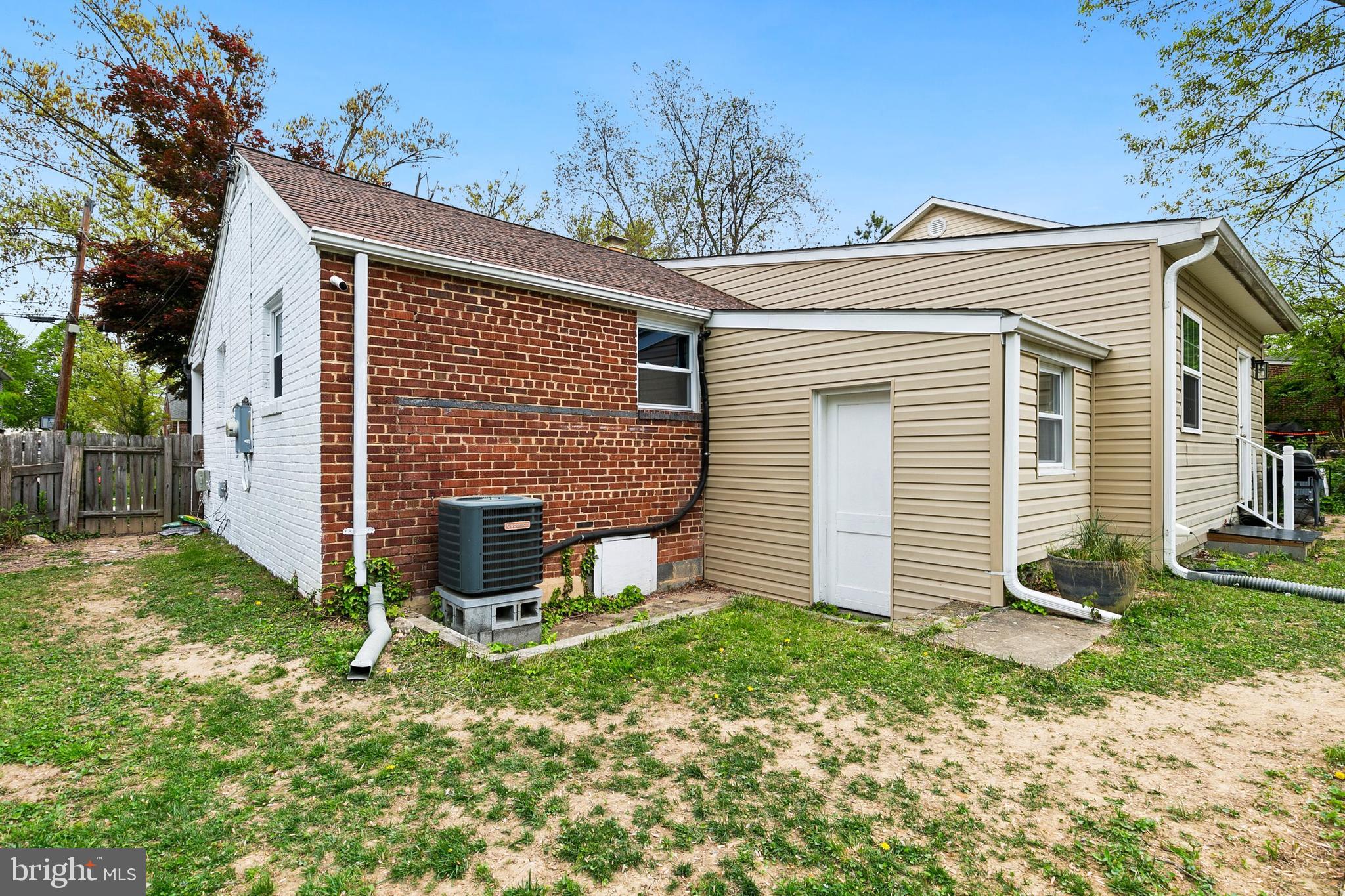 2920 Weisman Road Silver Spring, MD 20902 - Photo 30 of 32 front view of a house with a yard