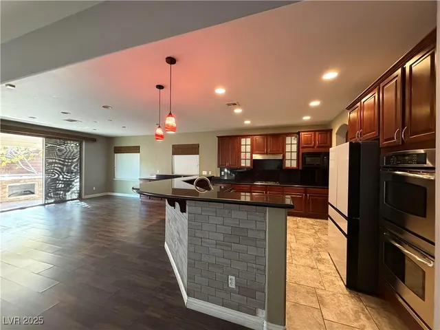 $2,200 | 8315 Cupertino Heights Way, Las Vegas, NV 89178