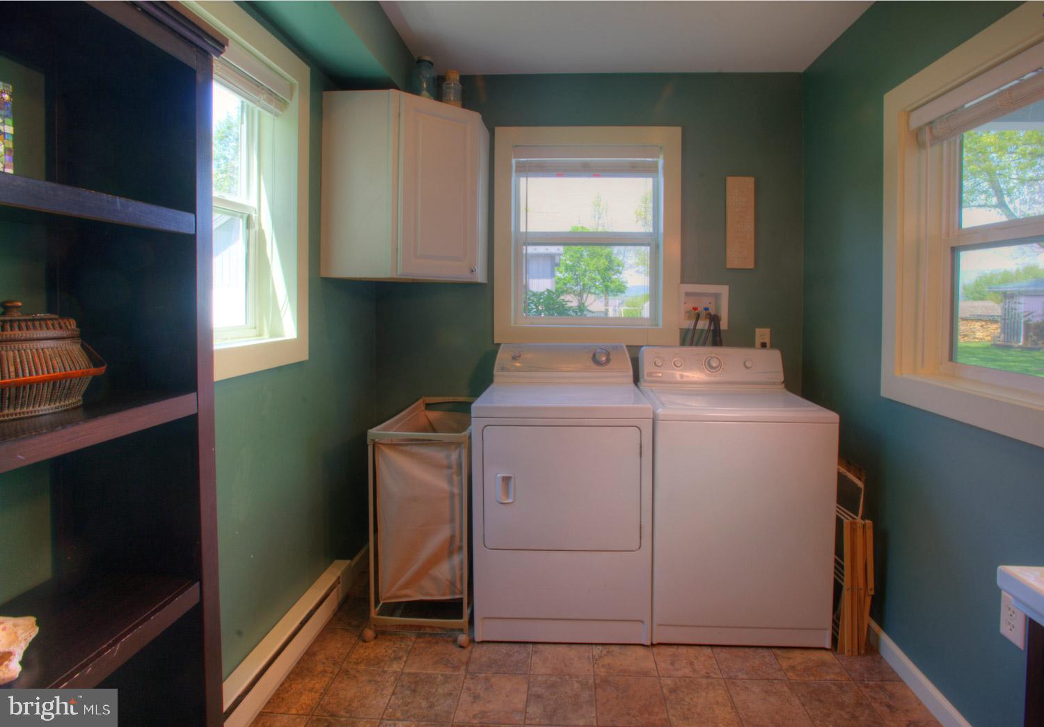 117 Chestnut Street Lititz, PA 17543 - Photo 17 of 49