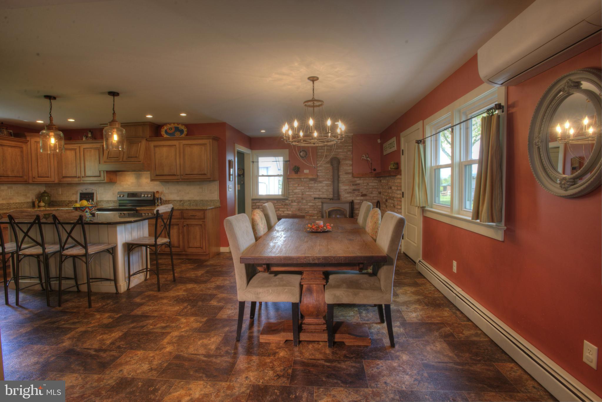 117 Chestnut Street Lititz, PA 17543 - Photo 8 of 49