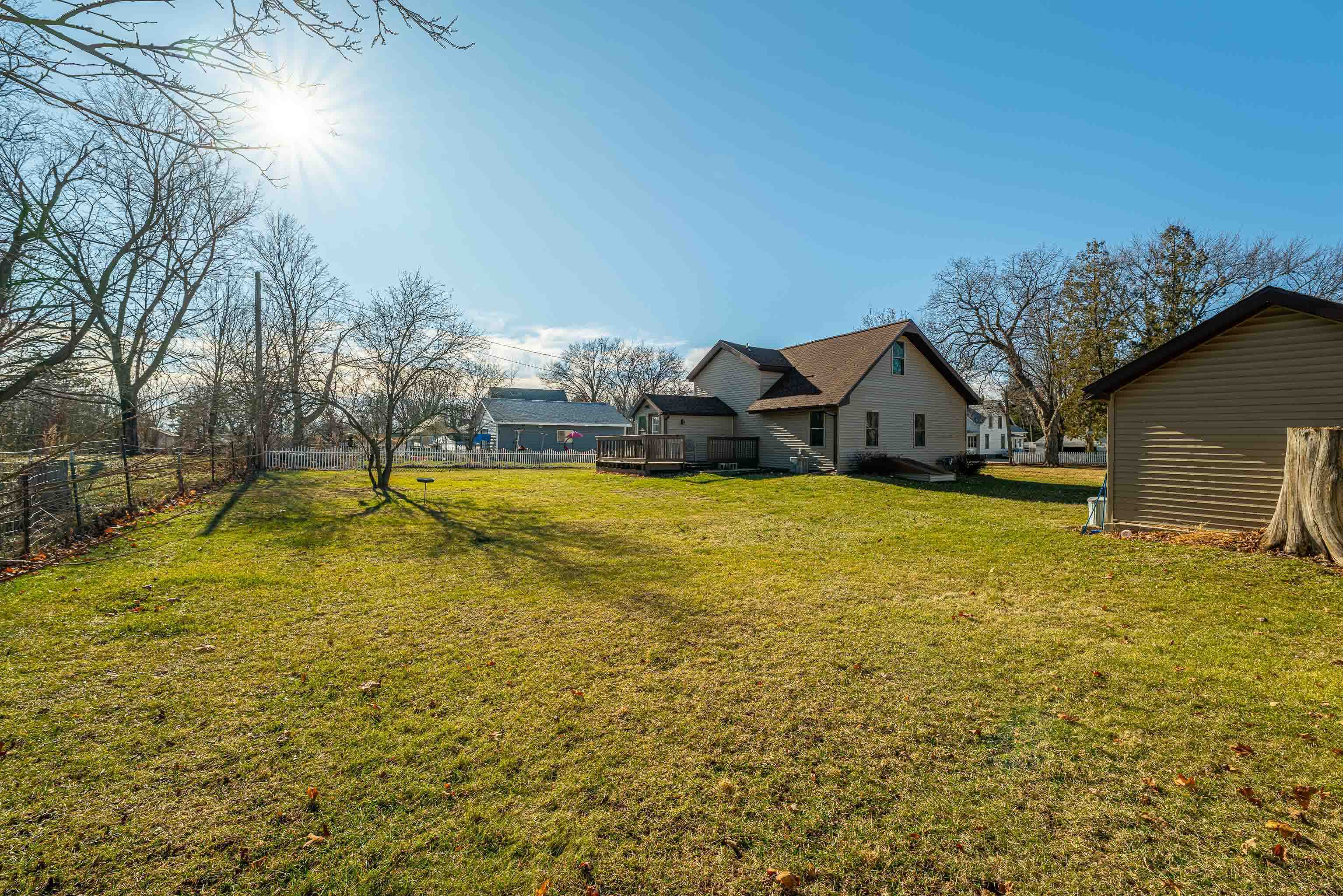 322 South Madison Street Evansville, WI 53536 - Photo 40 of 42