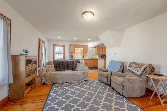 $238,000 | 322 South Madison Street, Evansville, WI 53536