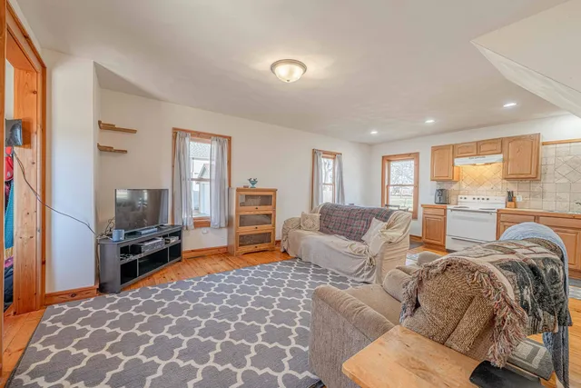 $238,000 | 322 South Madison Street, Evansville, WI 53536