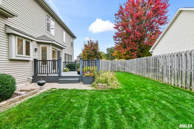 $362,000 | 802 East Locust Street, Chatham, IL 62629