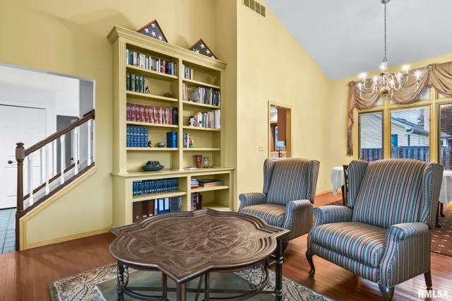 $362,000 | 802 East Locust Street, Chatham, IL 62629