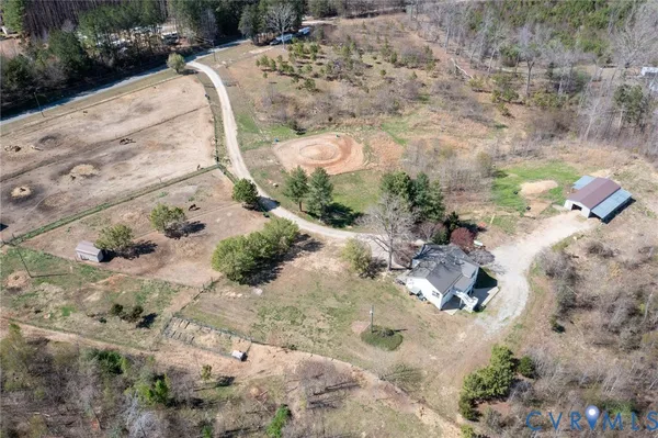 $499,000 | 484 Dobbins Bridge Road, Blackstone, VA 23824
