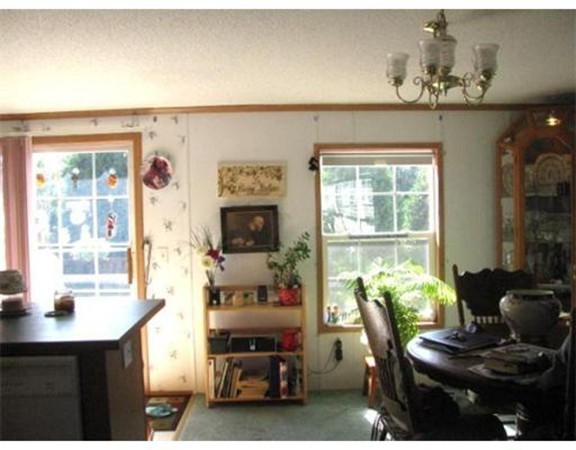 35 Somerset Road Chicopee, MA 01020 - Photo 7 of 22 Gallery Image 7