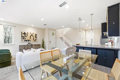 $1,385,000 | 38581 Aventura Common, Fremont, CA 94536