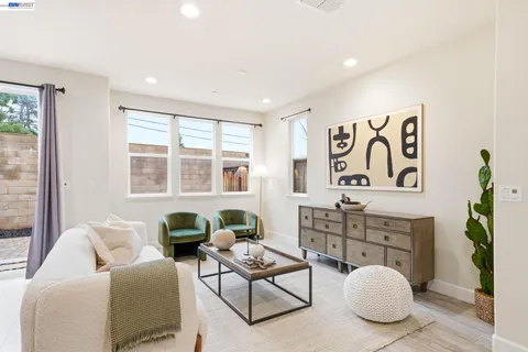 $1,385,000 | 38581 Aventura Common, Fremont, CA 94536