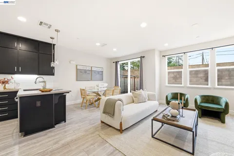 $1,385,000 | 38581 Aventura Common, Fremont, CA 94536