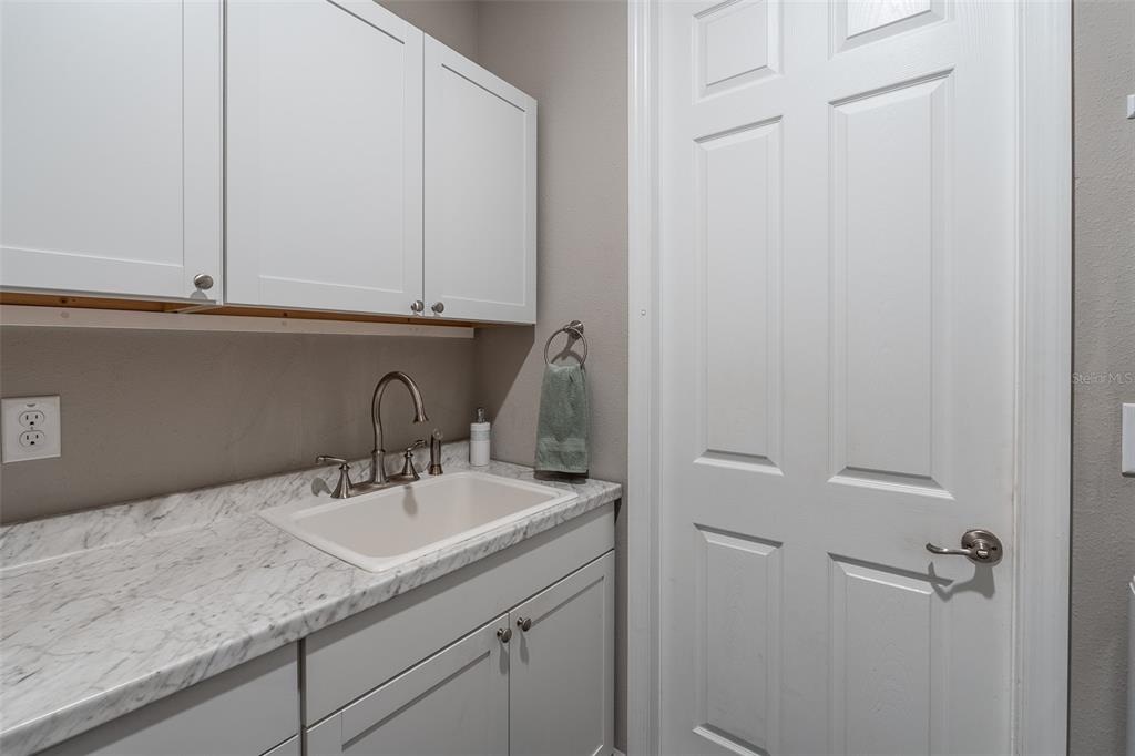 10517 Southwest 90th Street Road Ocala, FL 34481 - Photo 32 of 48
