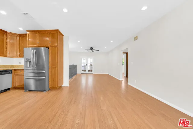 $5,995 | 743 North Las Palmas Avenue, Los Angeles, CA 90038