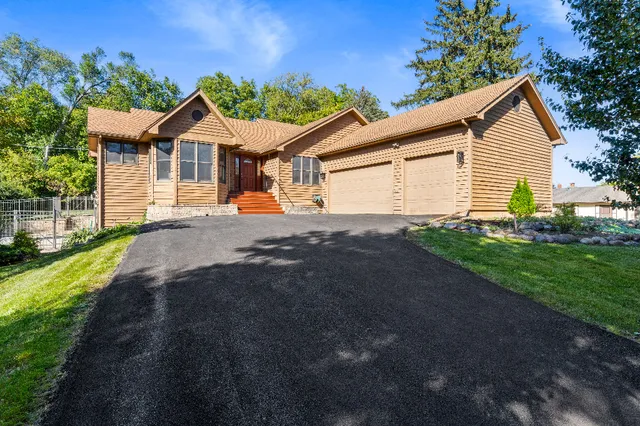 $480,000 | 28740 West Bloners Drive, Cary, IL 60013