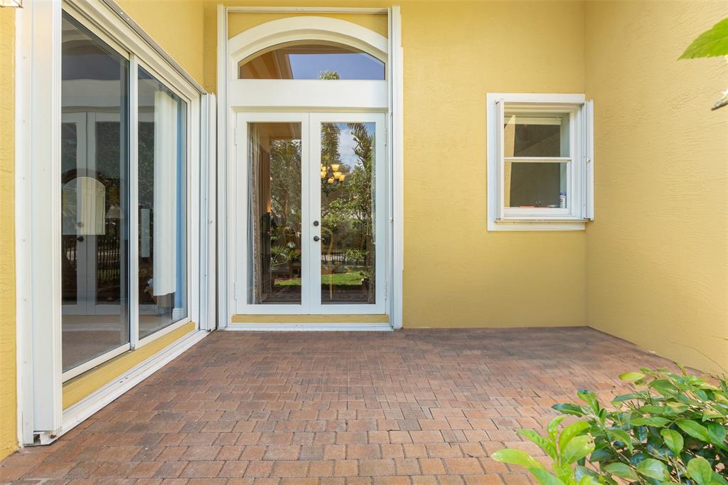 3462 Dovecote Meadow Lane Davie, FL 33328 - Photo 16 of 40 a view of an entryway of house