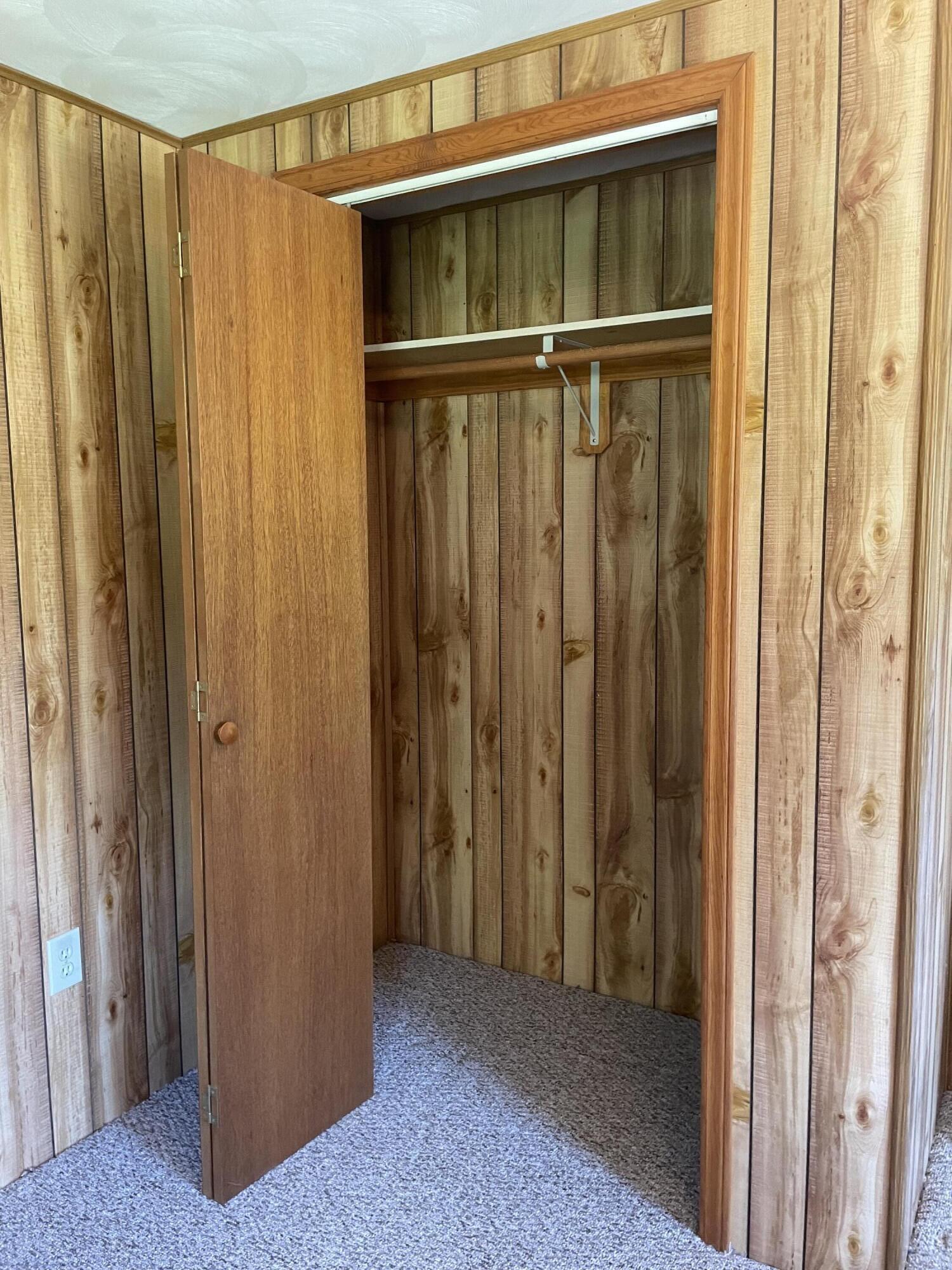 1035 Oyler Road Hardy, VA 24101 - Photo 23 of 70 closet:oyler