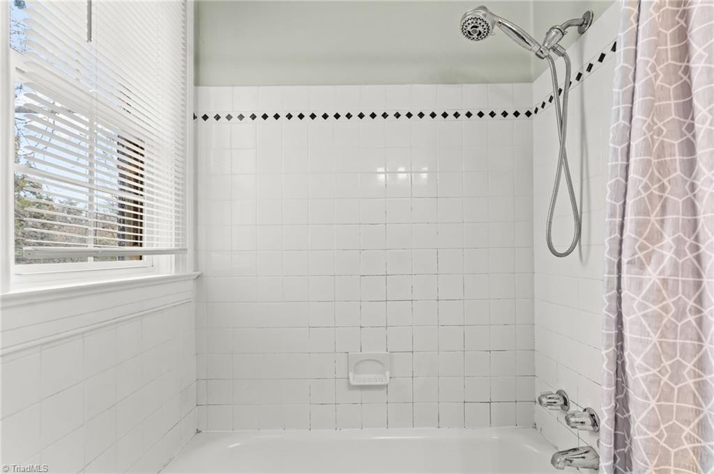 1006 North Hamilton Street High Point, NC 27262 - Photo 25 of 33