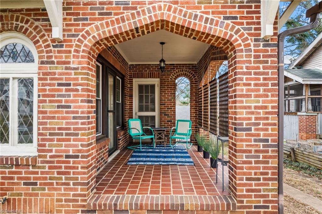 1006 North Hamilton Street High Point, NC 27262 - Photo 3 of 33