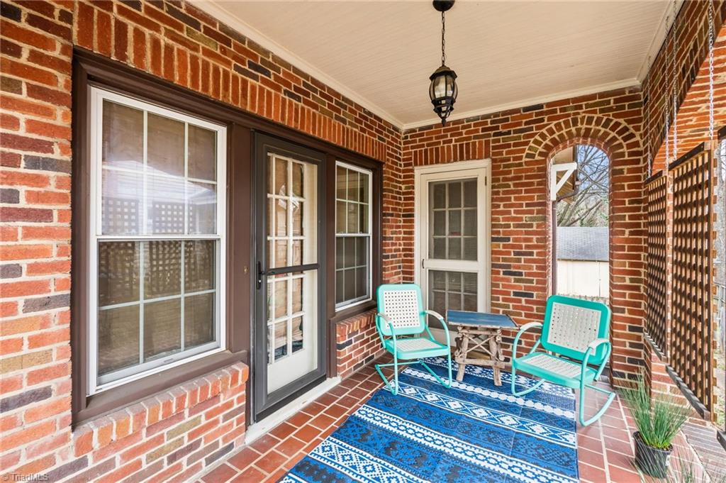 1006 North Hamilton Street High Point, NC 27262 - Photo 4 of 33