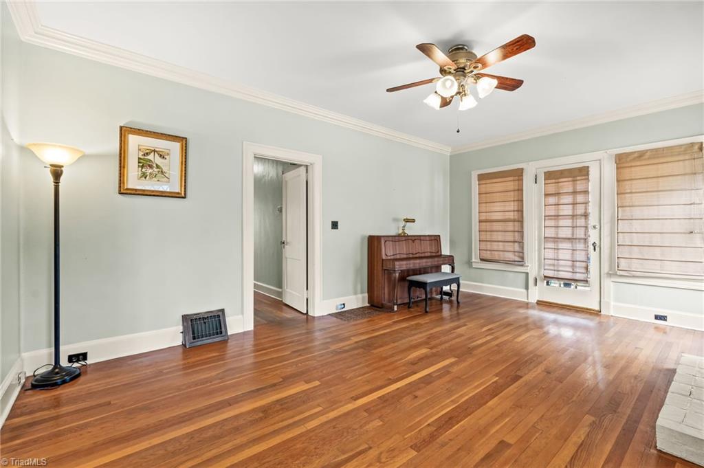 1006 North Hamilton Street High Point, NC 27262 - Photo 6 of 33