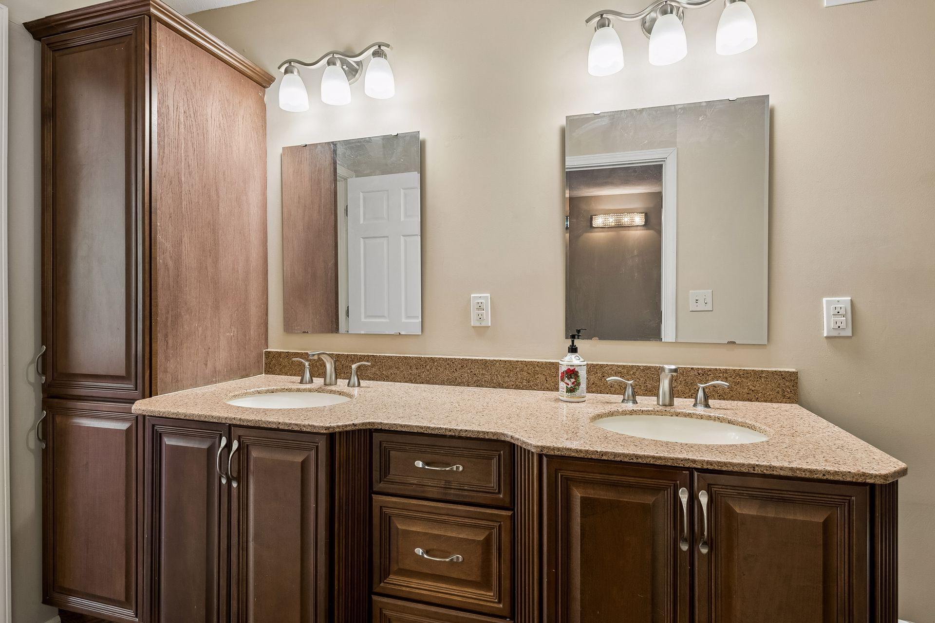 9934 Maple Avenue South Bloomington, MN 55431 - Photo 24 of 36