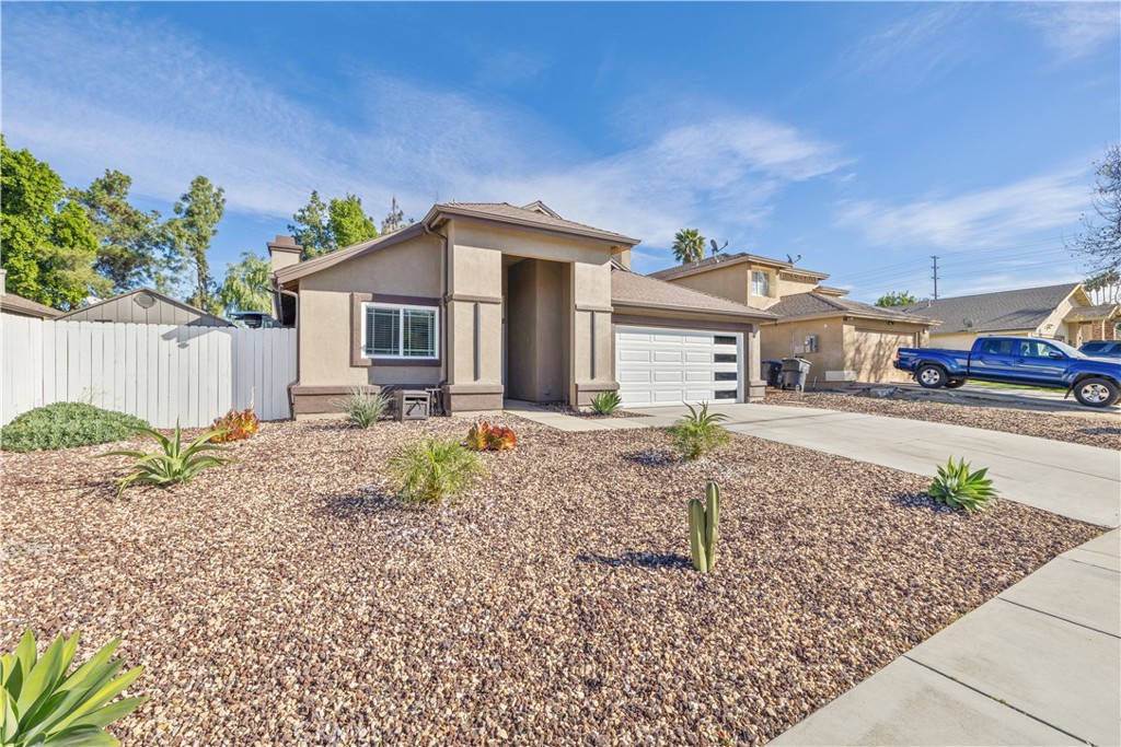 3245 Chase Riverside, CA 92501 - Photo 4 of 55