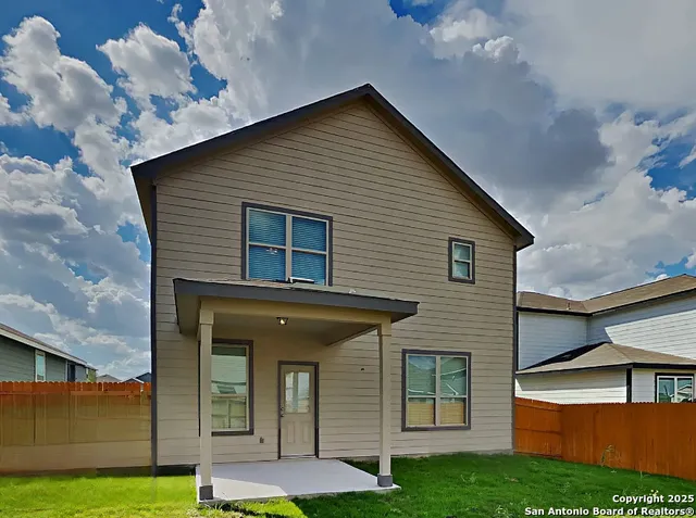 $1,900 | 4310 Brigade Bend, Converse, TX 78109