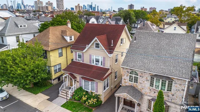 $765,000 | 229 77th Street, North Bergen, NJ 07047