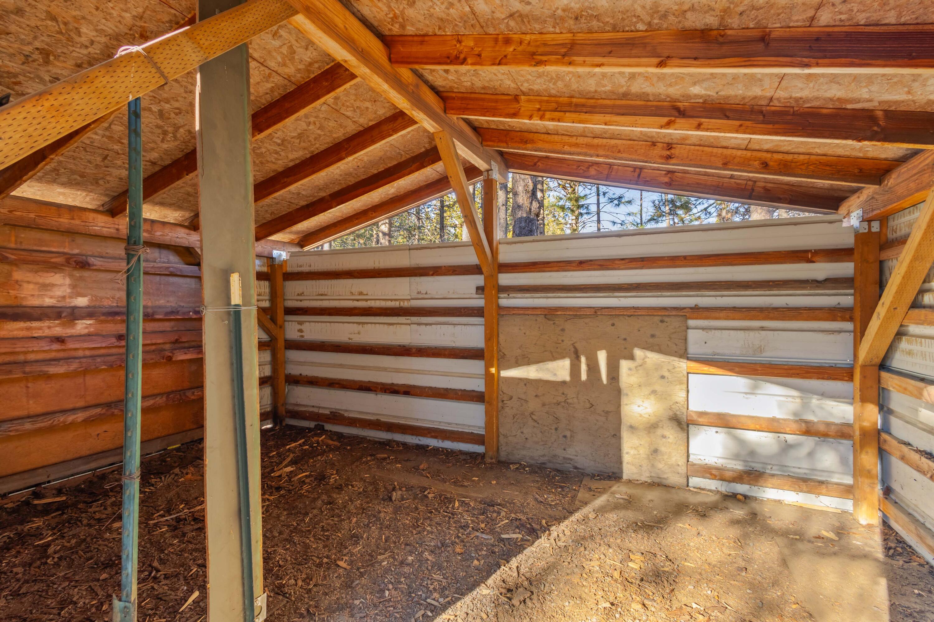 17280 Azusa Road Bend, OR 97707 - Photo 25 of 38 Shed interior