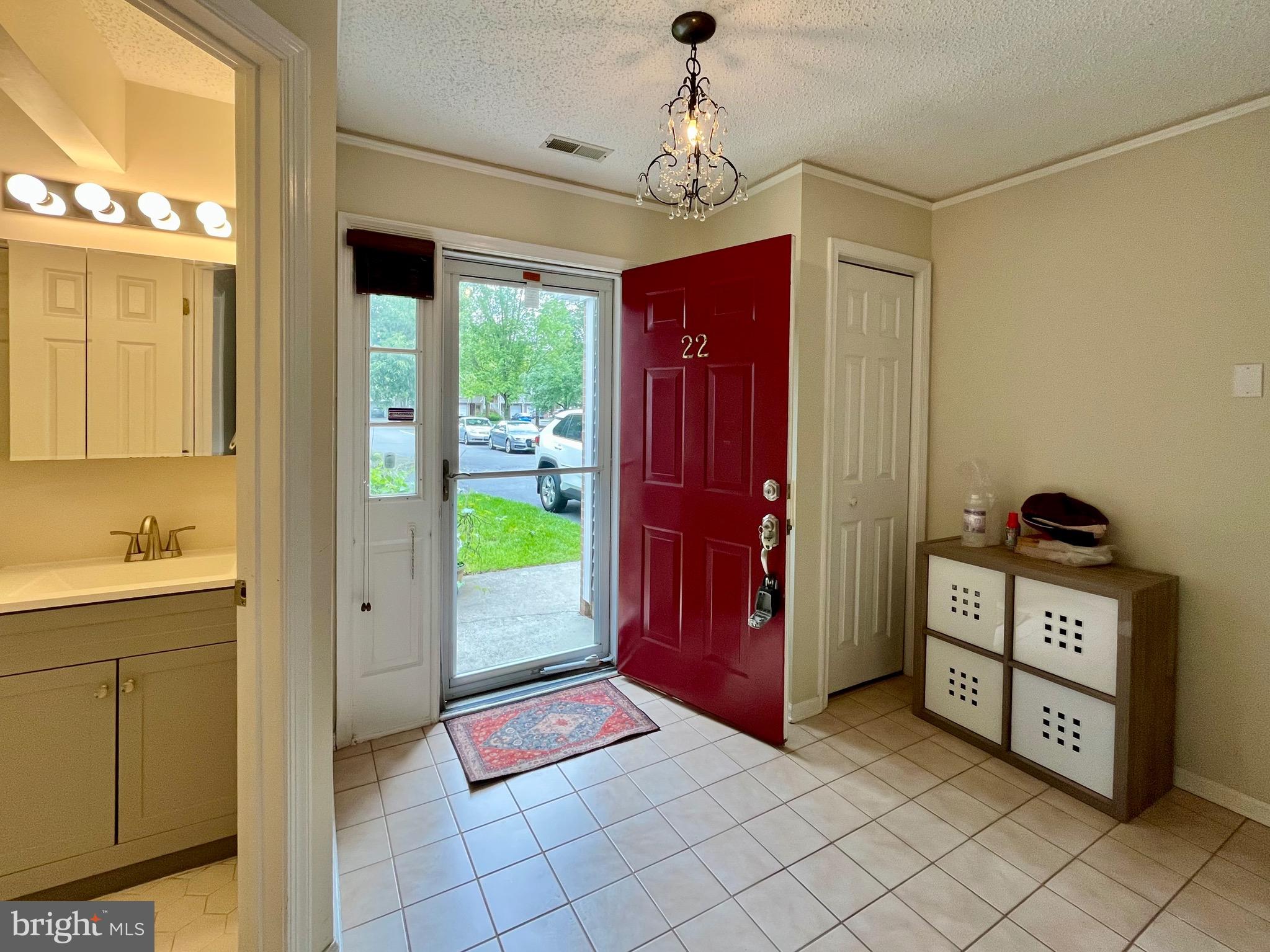 22 Halstead Place Princeton, NJ 08540 - Photo 3 of 31