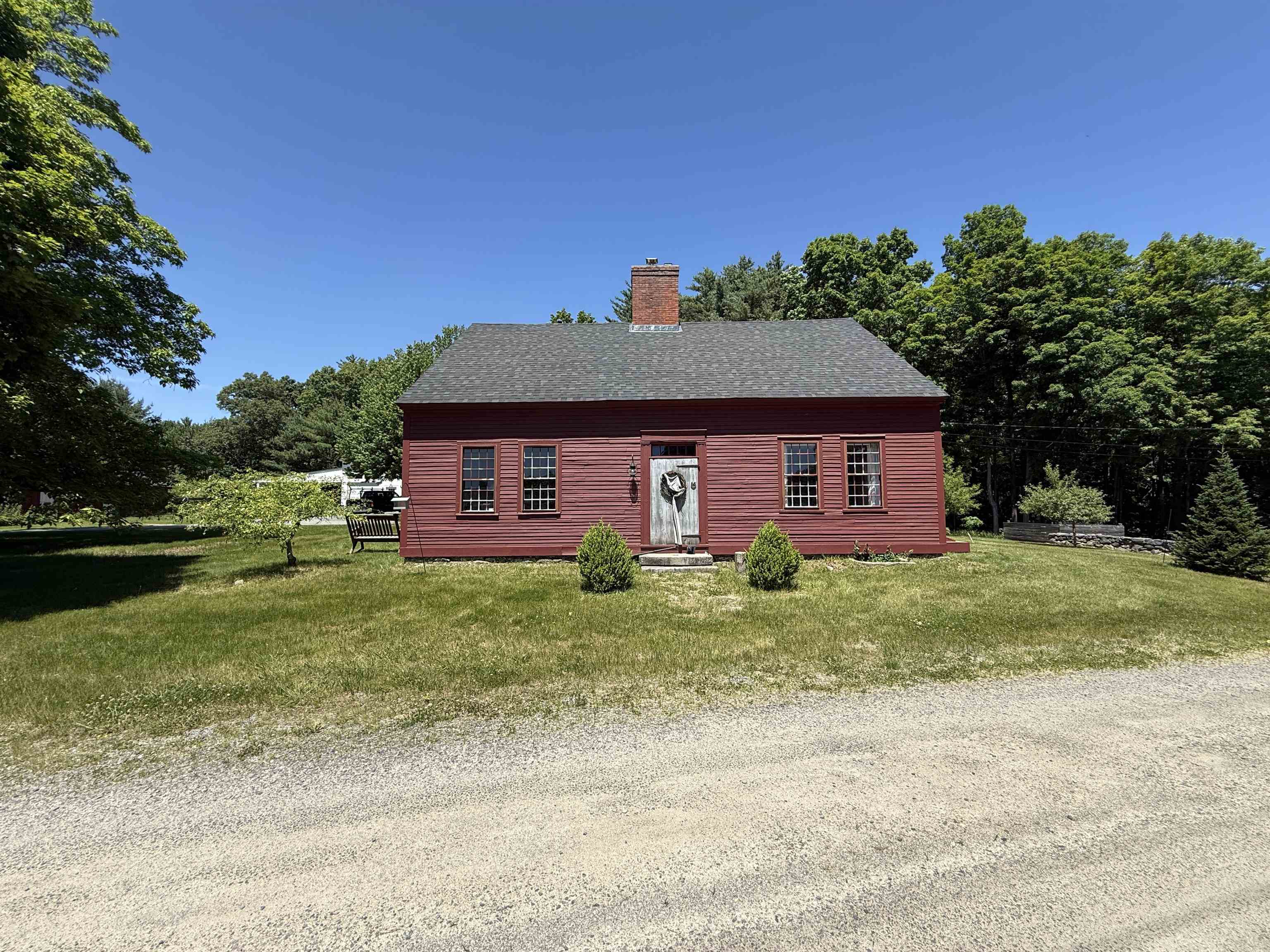 1 Smith Lane Amherst, NH 03031 - Photo 2 of 47