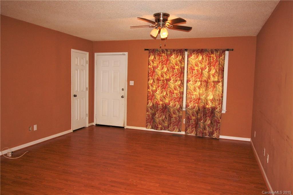 909 Mauney Road Stanley, NC 28164 - Photo 4 of 30 Gallery Image 4