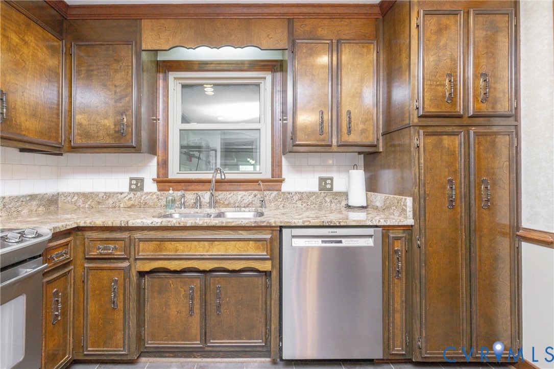 3401 Deep Bottom Road Hopewell, VA 23860 - Photo 9 of 52