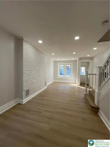 $1,995 | 915 North 6th Street, Allentown, PA 18102