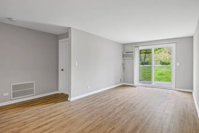 $175,000 | 764 Terrace Court, Unit A, Elgin, IL 60120