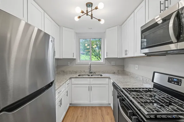 $175,000 | 764 Terrace Court, Unit A, Elgin, IL 60120