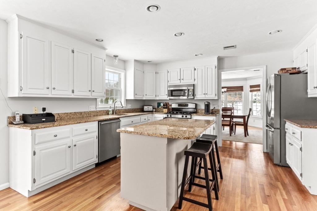 18 Northern Spy Road Franklin, MA 02038 - Photo 2 of 46