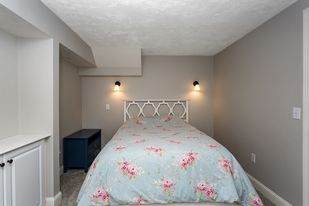 18 Northern Spy Road Franklin, MA 02038 - Photo 33 of 46