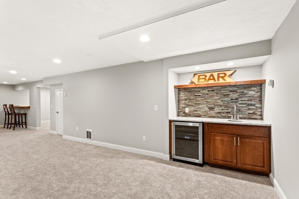 18 Northern Spy Road Franklin, MA 02038 - Photo 35 of 46