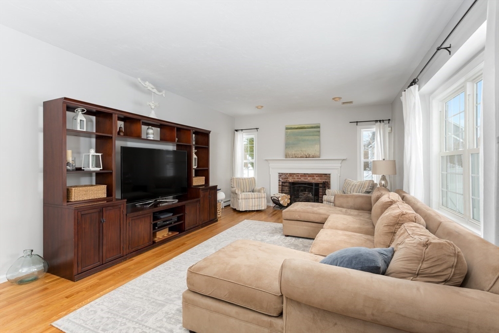 18 Northern Spy Road Franklin, MA 02038 - Photo 10 of 46