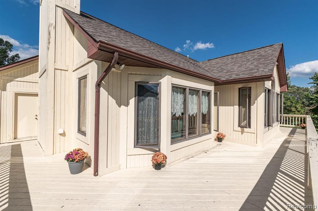 3369 Lahring Road Linden, MI 48451 - Photo 7 of 49