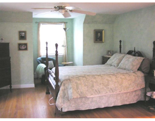 53 Stagecoach Road Holliston, MA 01746 - Photo 6 of 11 Gallery Image 6
