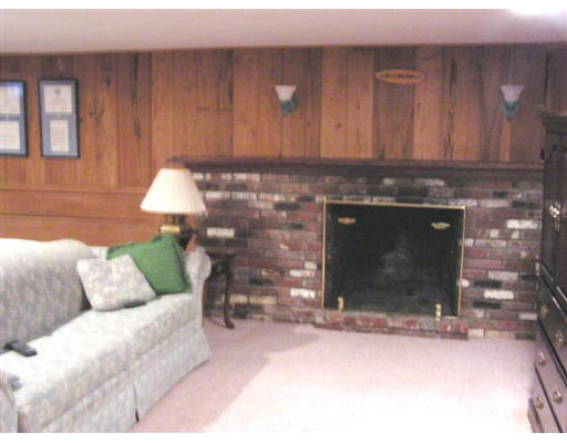 53 Stagecoach Road Holliston, MA 01746 - Photo 7 of 11 Gallery Image 7