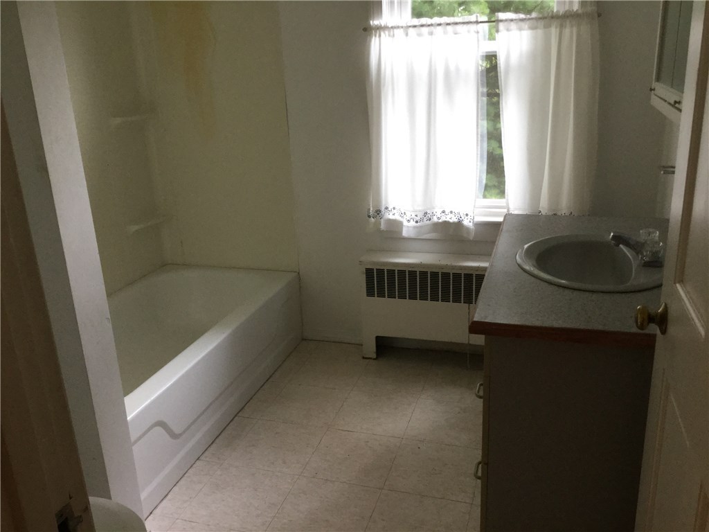 257 Sowams Road Barrington, RI 02806 - Photo 17 of 24 Gallery Image 17