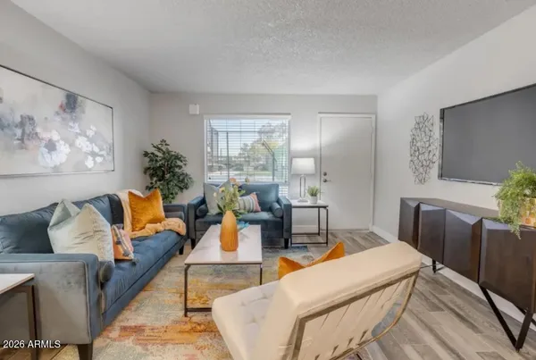 $1,111 | 2222 West Beardsley Road, Unit 2, Phoenix, AZ 85027