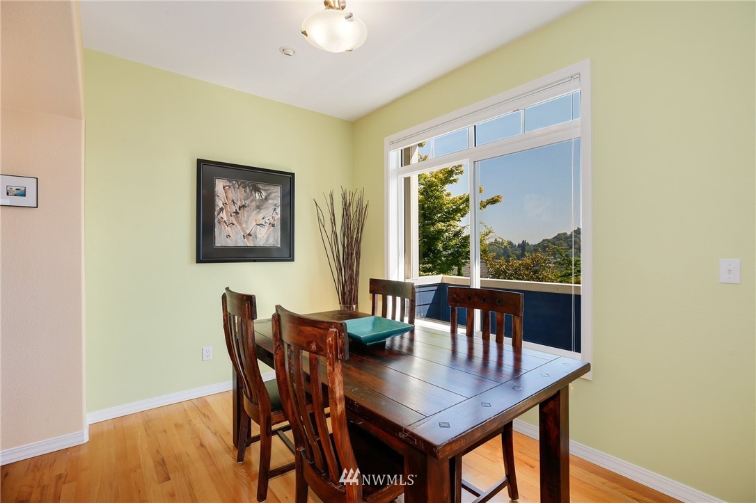 1824 26th Avenue Seattle, WA 98122 - Photo 11 of 25