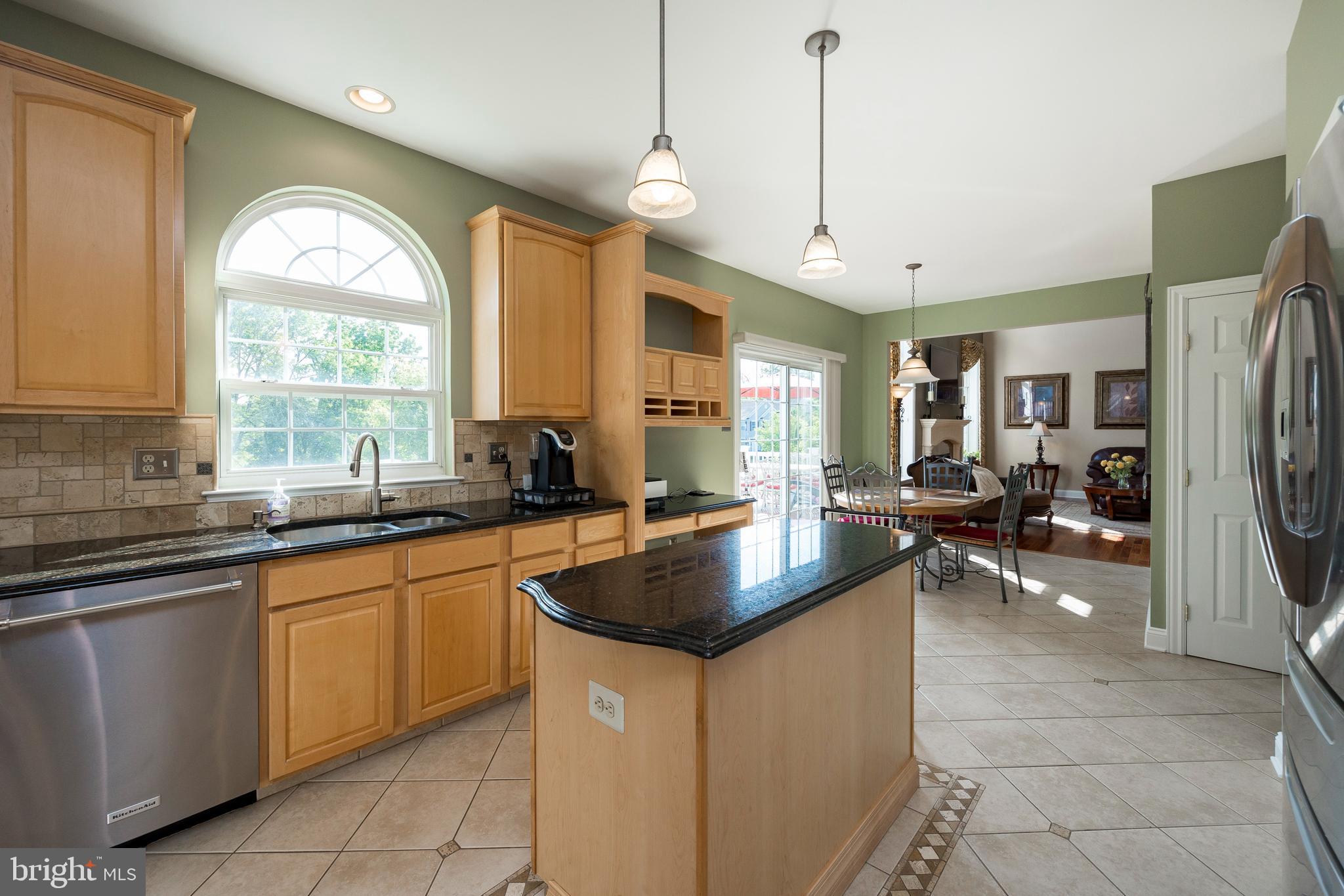 303 Doe Run Road Harleysville, PA 19438 - Photo 14 of 61 Granite countertops