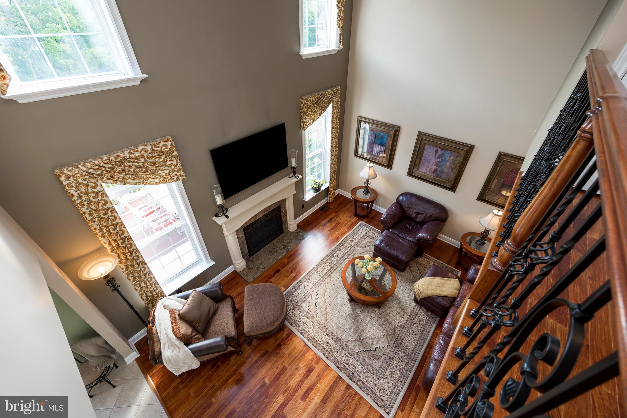 303 Doe Run Road Harleysville, PA 19438 - Photo 31 of 61 Bright great room