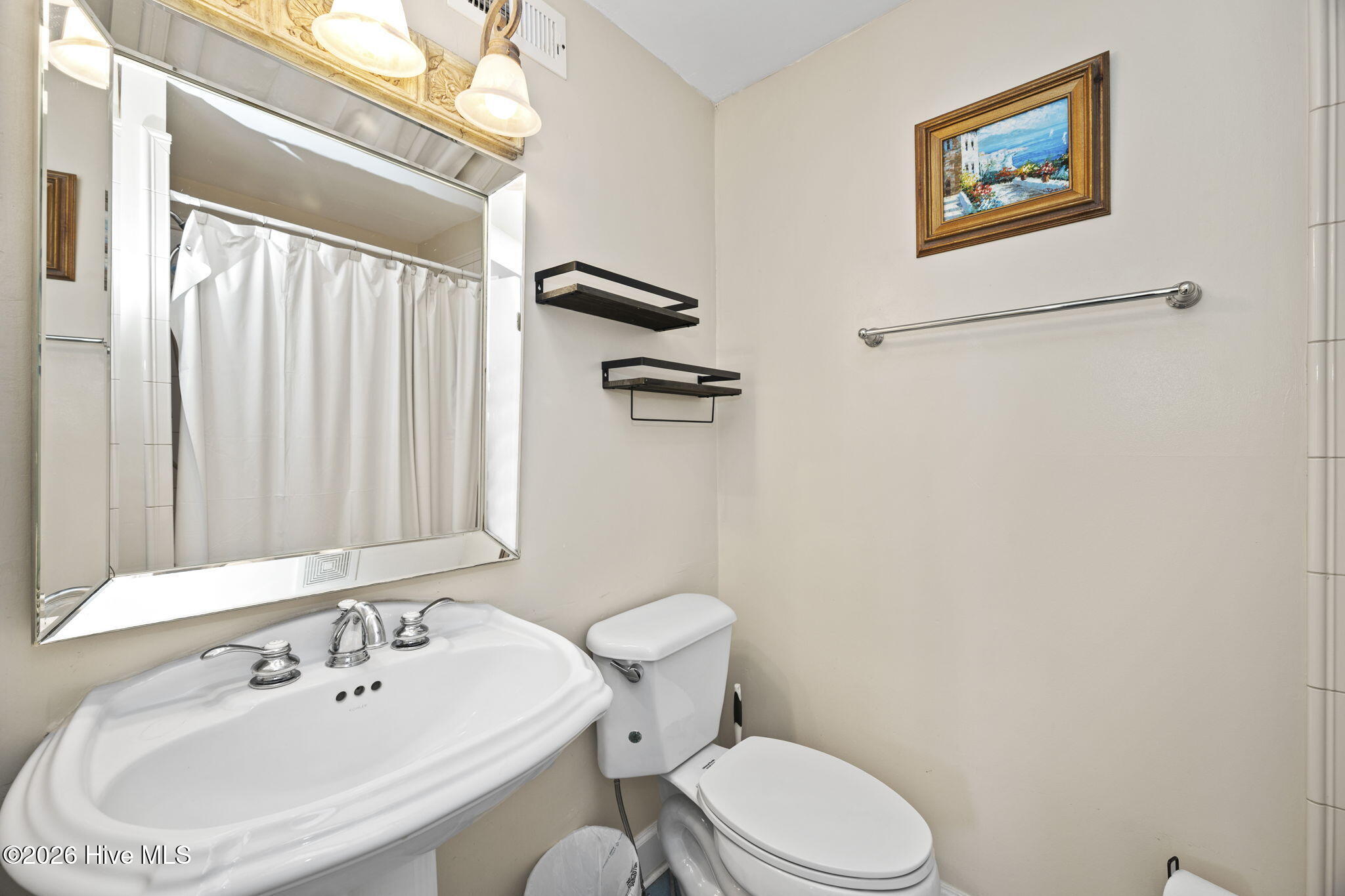 1505 Salter Path Road, Unit 412 Indian Beach, NC 28512 - Photo 22 of 55 Primary Bath