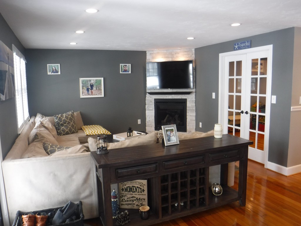 15 Partridge Road Weymouth, MA 02190 - Photo 3 of 29 Gallery Image 3