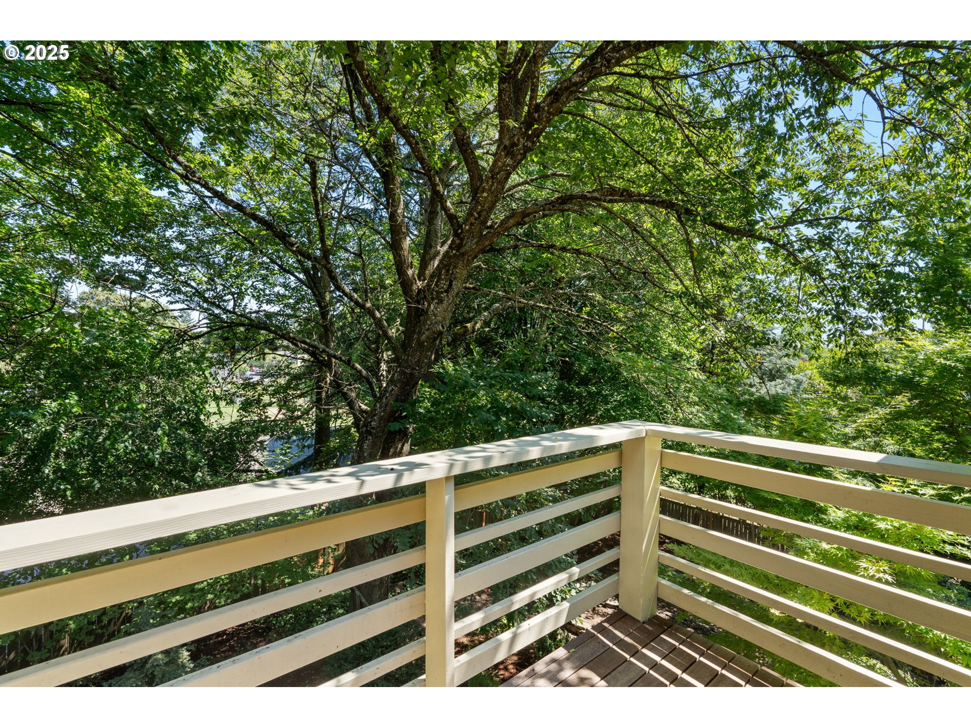 928 Southeast 18th Avenue Portland, OR 97214 - Photo 19 of 47 a view of outdoor space with garden